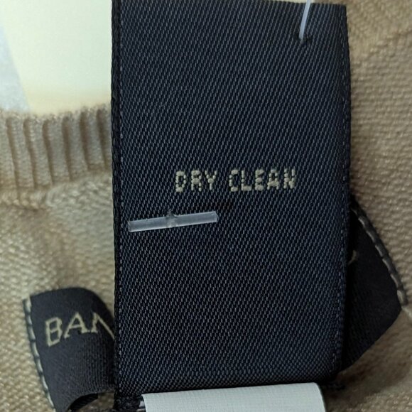 NWT Banana Replublic Silk Blend Sweater Size Small Color Tan - Picture 7 of 10